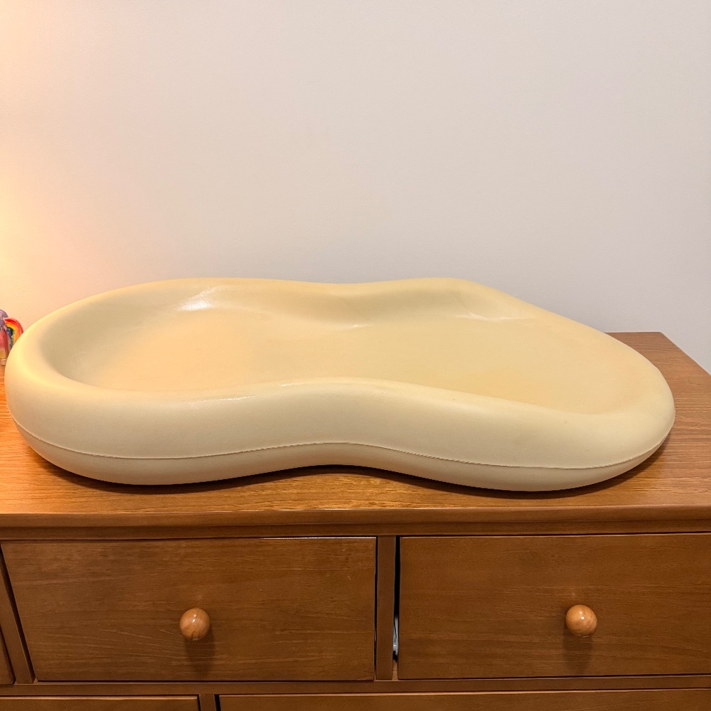 Keekaroo peanut changer- tan